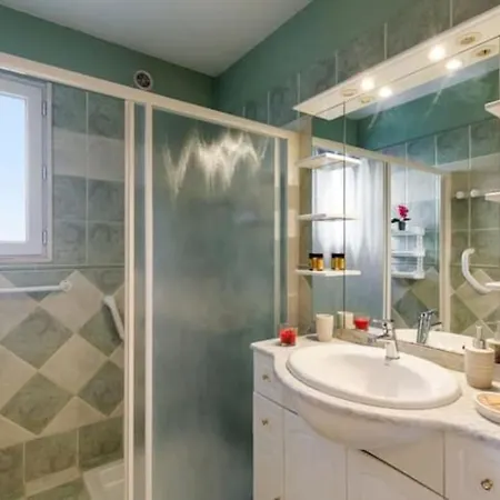 فيلة La Farigoulo *